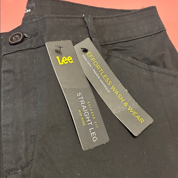 Lee Women's Relaxed Fit All Day Straight Leg Pant, Black, Size 4 - Picture 7 of 8